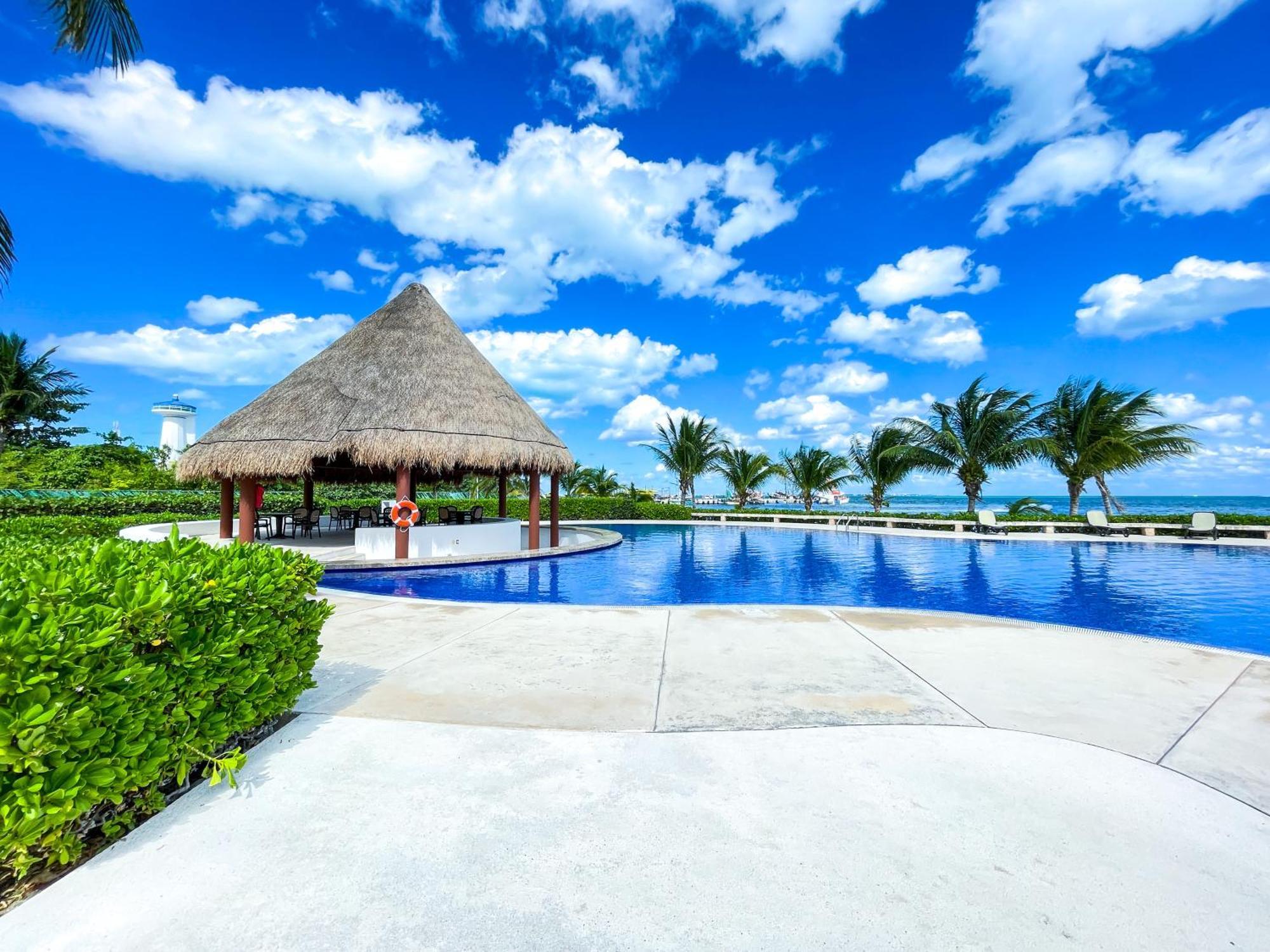 New Beachfront Luxury Apartments Cancún Kültér fotó