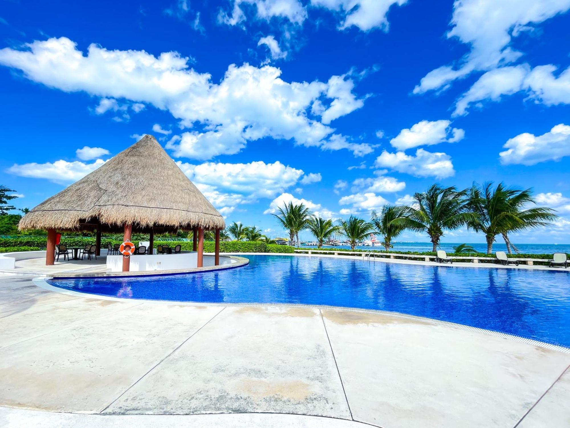 New Beachfront Luxury Apartments Cancún Kültér fotó