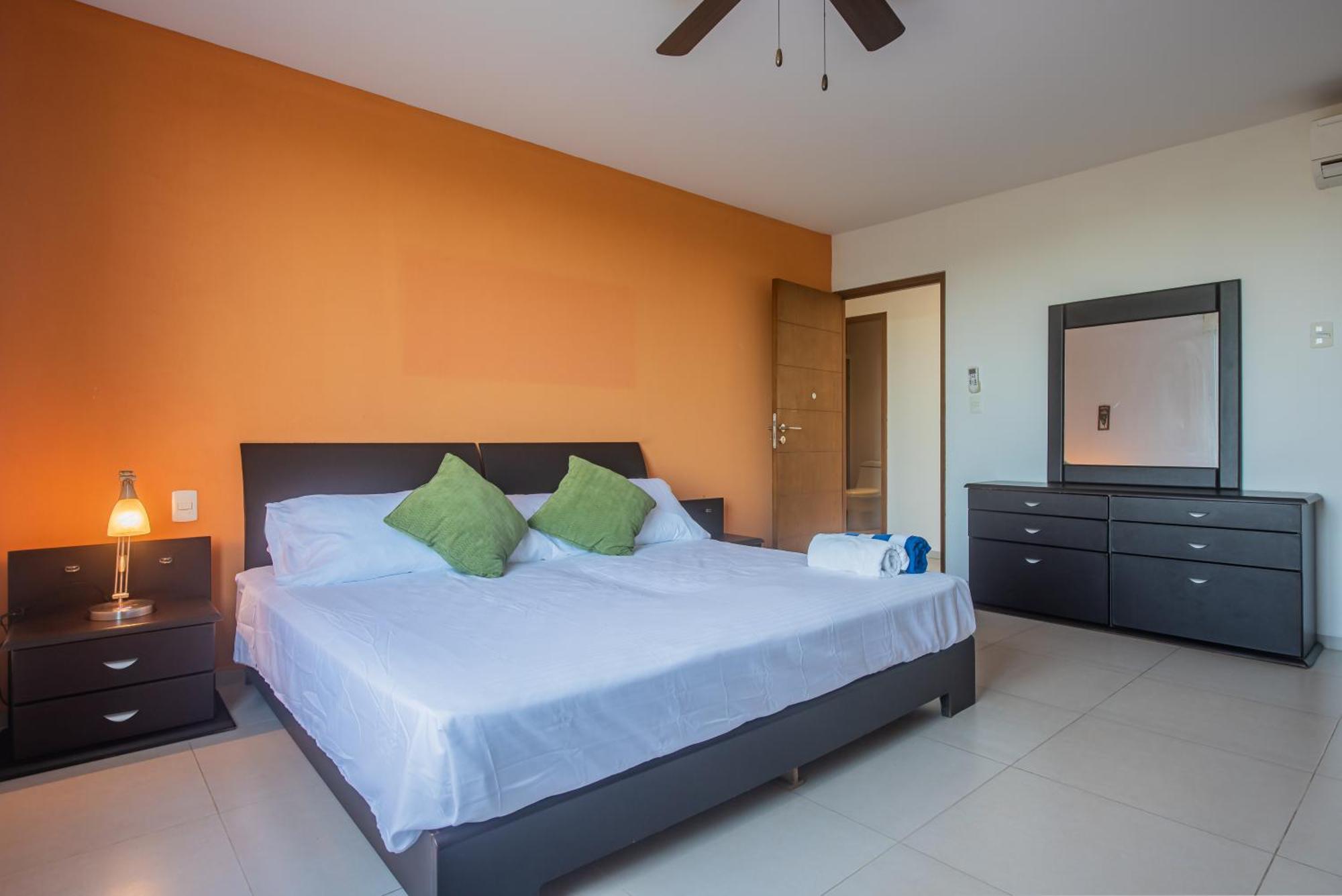 New Beachfront Luxury Apartments Cancún Kültér fotó