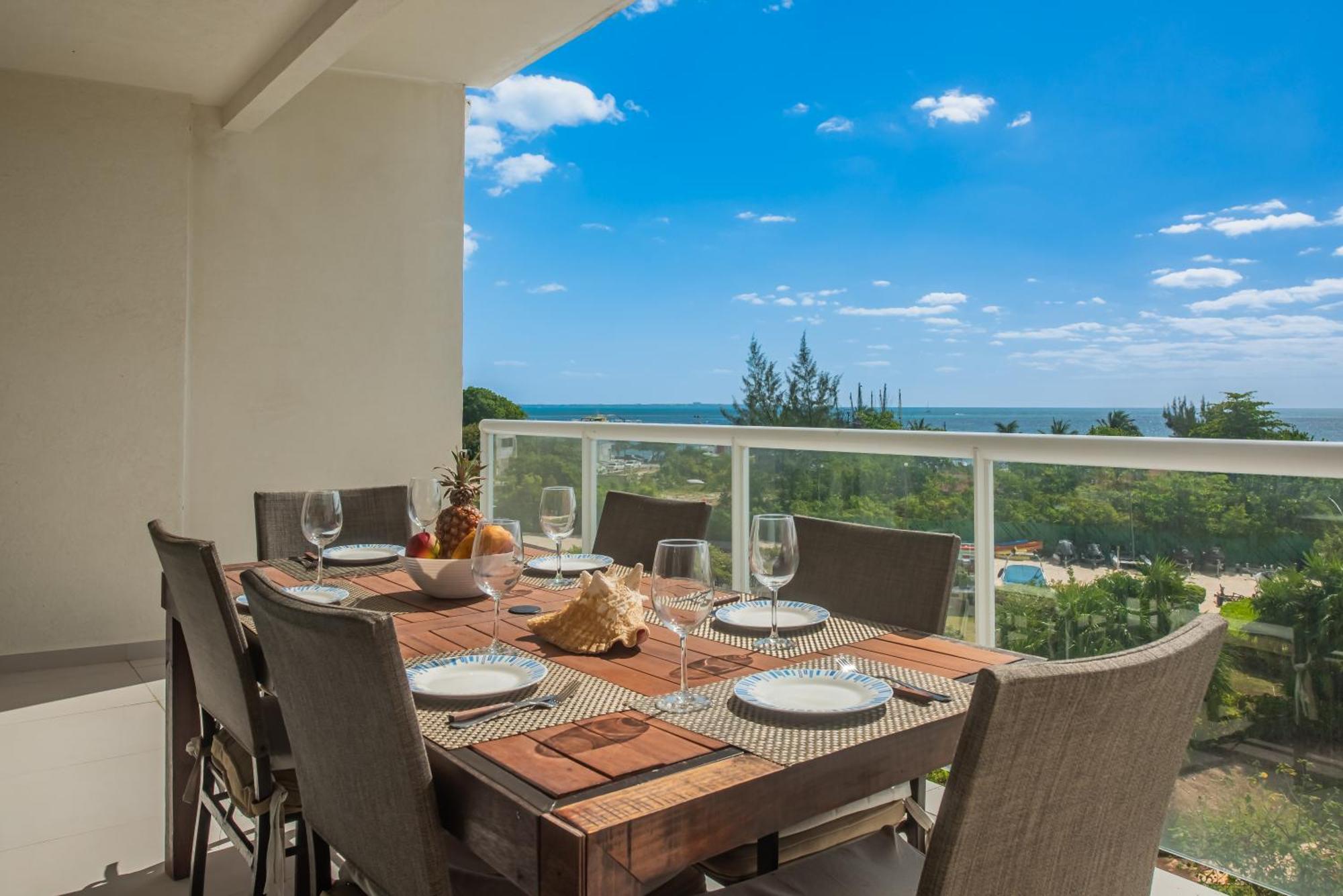 New Beachfront Luxury Apartments Cancún Kültér fotó